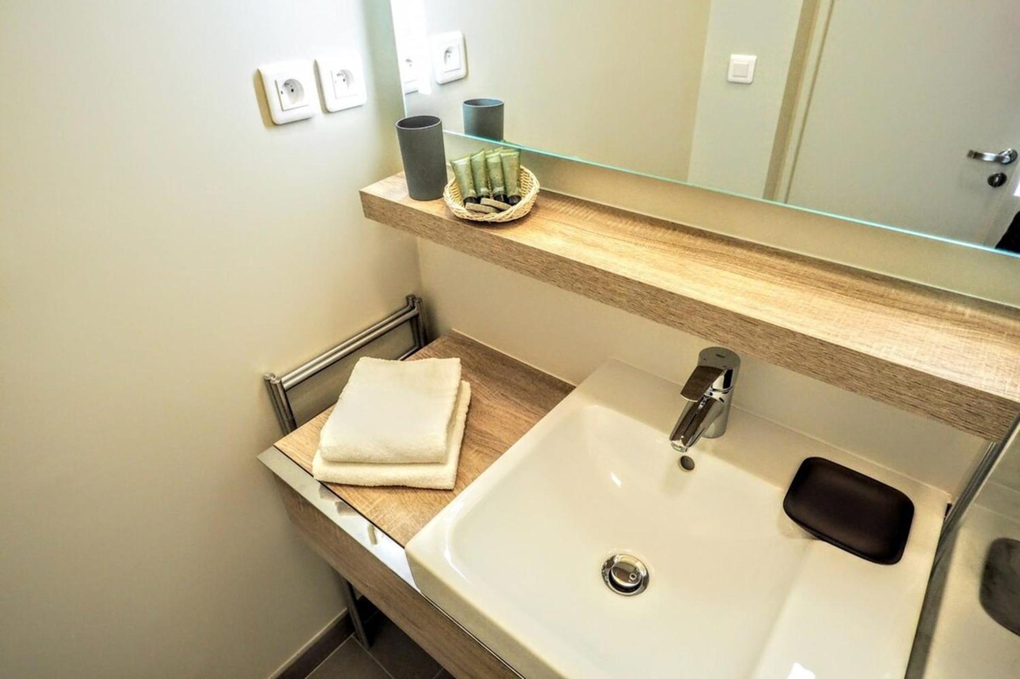 פריז Moliere Chicsuites מראה חיצוני תמונה