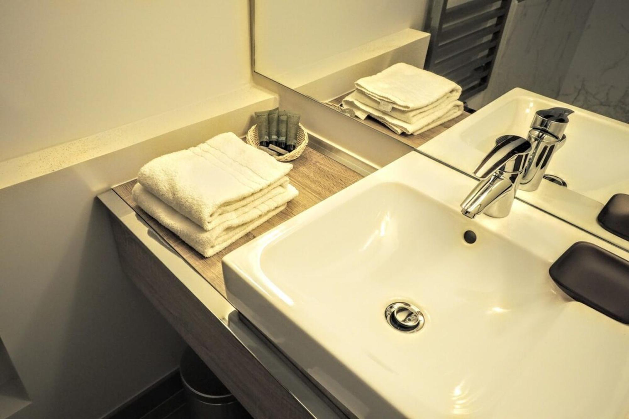 פריז Moliere Chicsuites מראה חיצוני תמונה